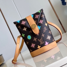 LV Bucket Bags